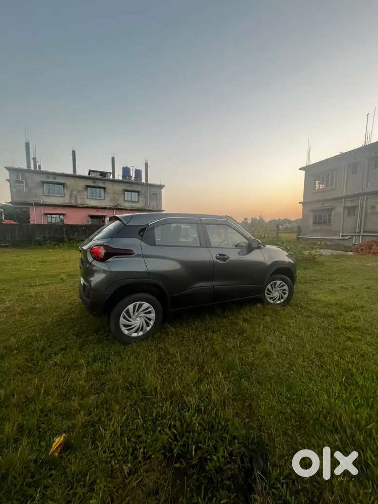 Tata Punch 2025 Petrol Well Maintained