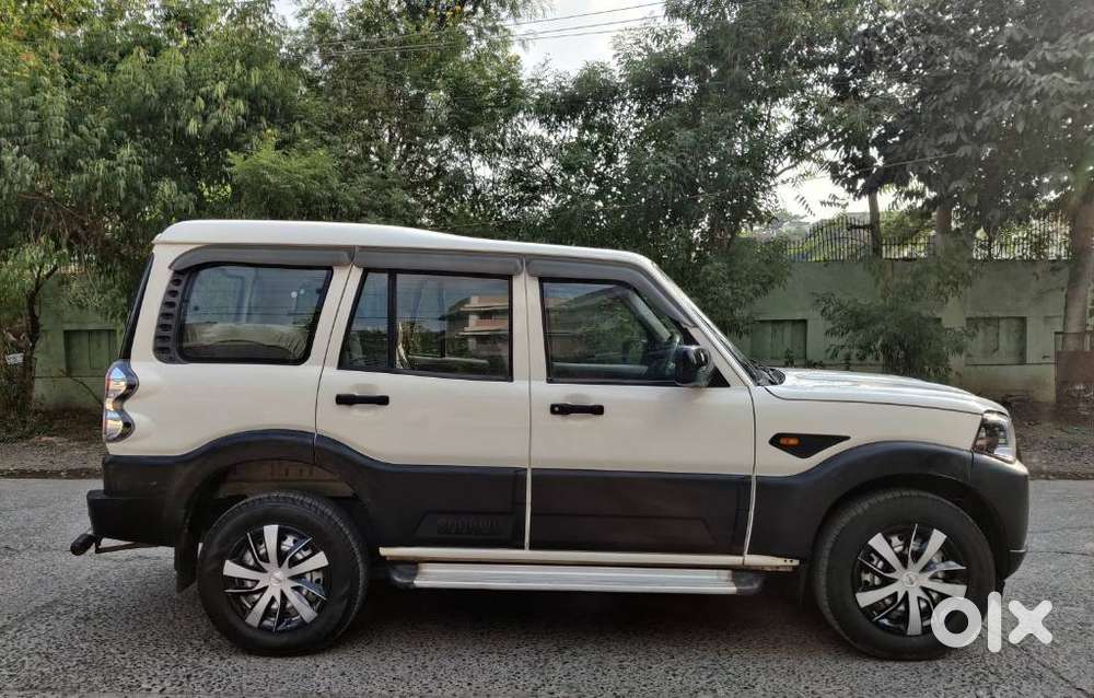 Mahindra Scorpio S4 Plus 9s, 2016, Diesel