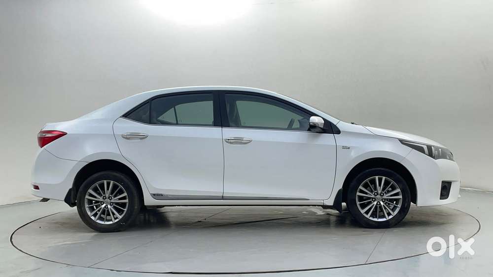 Toyota Corolla Altis 1.8 GL, 2016, Petrol