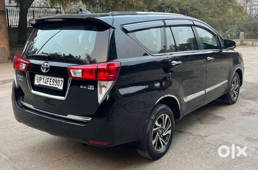 Toyota Innova Crysta 2.4 Gx Limited Edition At 7 Str, 2022, Diesel