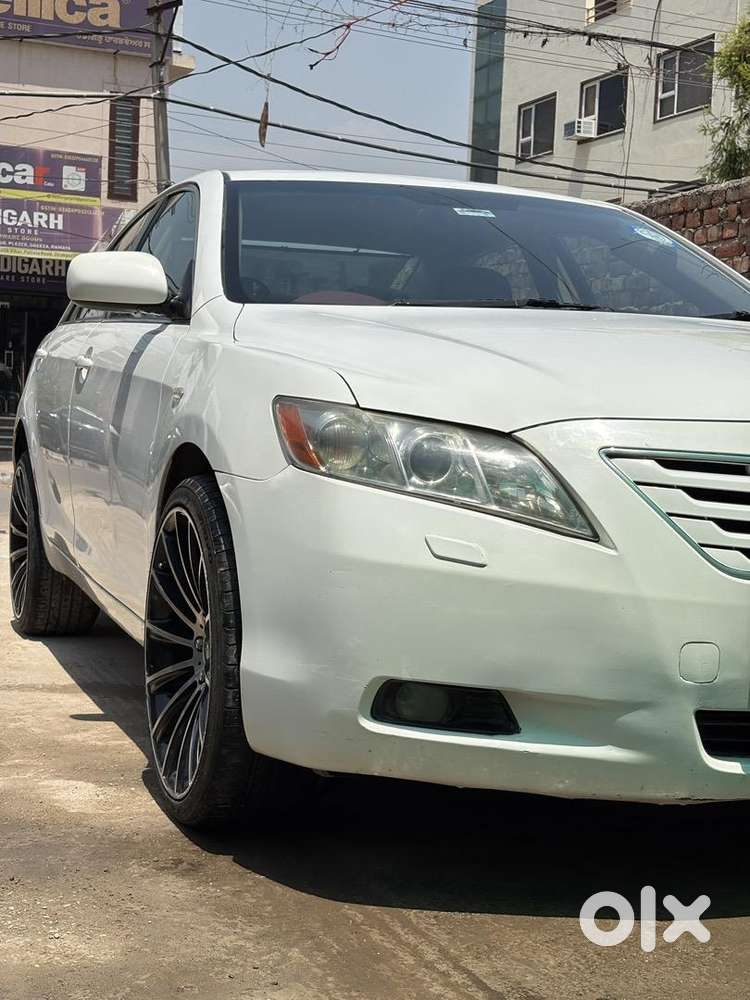 Toyota Camry 2007 Petrol Well Maintained
