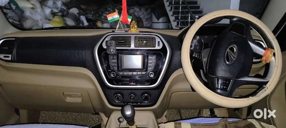 Mahindra Tuv 300 2016
