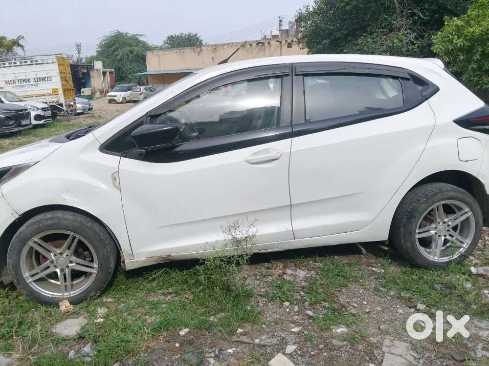 Tata Altroz Xe 2021 Petrol Manual