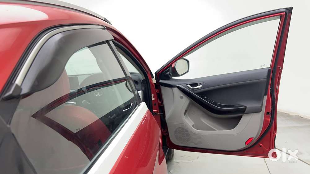 Tata Nexon 1.2 Revotron Xz, 2019, Petrol