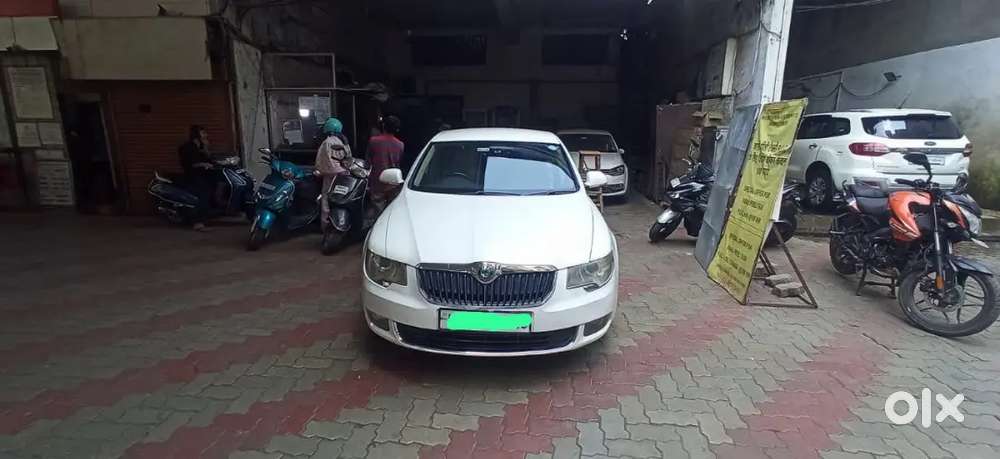 Skoda New Superb Diesel 2013