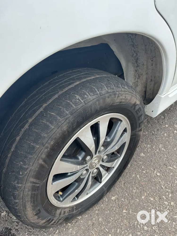 2015 Toyota Innova 2.5 V Intercooler ( Noc Rate)