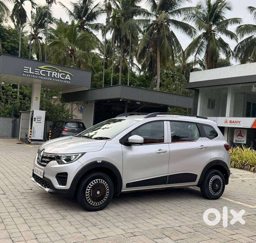 Renault Triber Rxl, 2021, Petrol