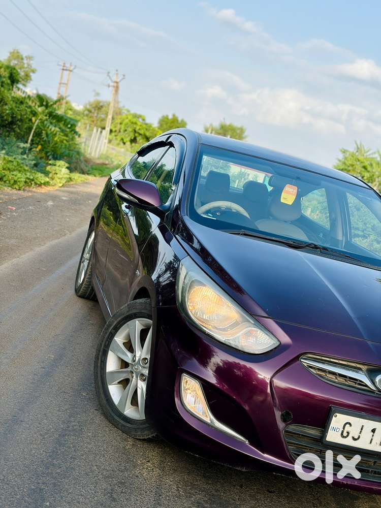 Hyundai Fluidic Verna 2012