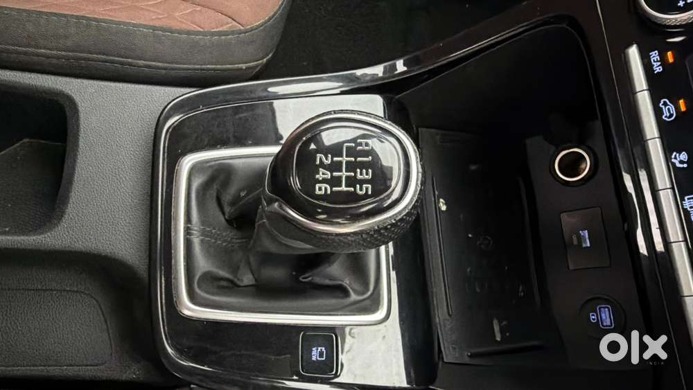 Hyundai Alcazar Prestige 7-seater, 2022, Petrol