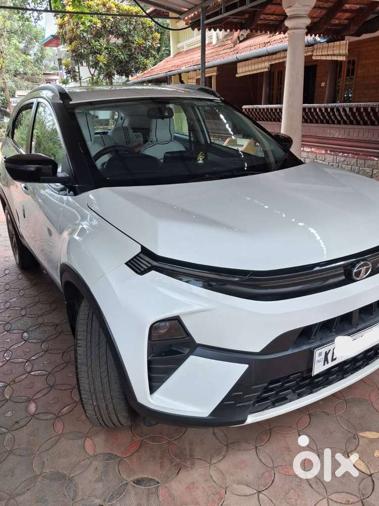 Doctor Owned Tata Nexon Diesel Automatic  2014 June  31,000 Km  Exc