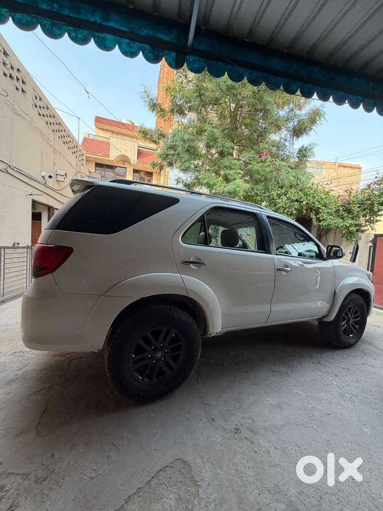 Toyota Fortuner 2012 Diesel Well Maintained