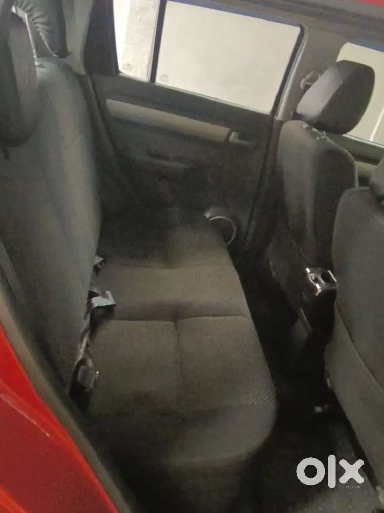 Swift Maruti Petrol 2006 Manual Second-owner