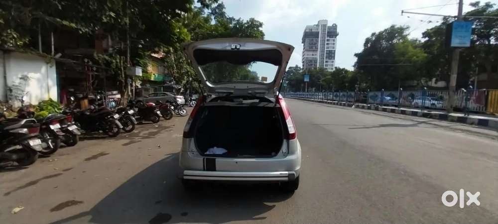 Ford Figo Petrol Titanium, 2014, Petrol