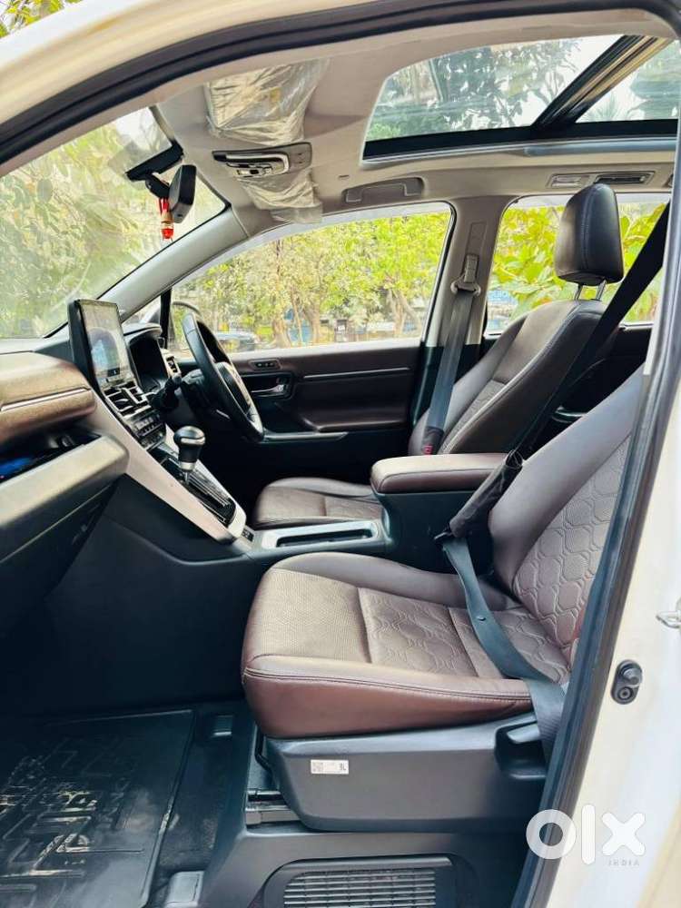 Toyota Innova Hycross 2.0 Zx Hybrid 7 Str, 2023, Electric