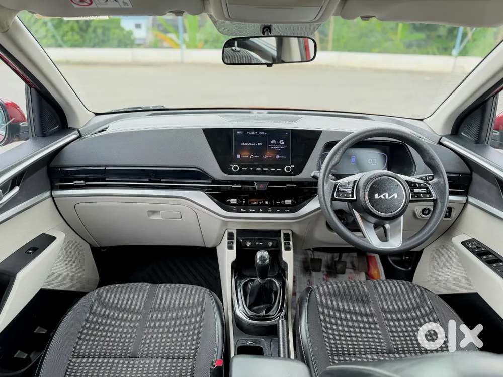 Kia Carens Prestige Plus Diesel Manual 7 Str