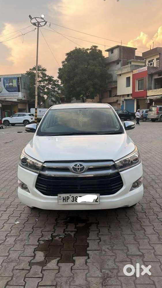 Toyota Innova Crysta 2017 Diesel 85000 Km Driven