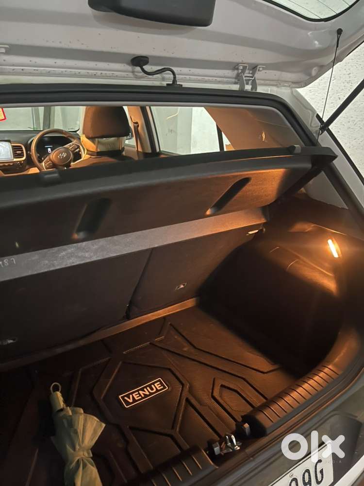 Hyundai Venue 2024 Diesel Excellent Condition- Bh Registration
