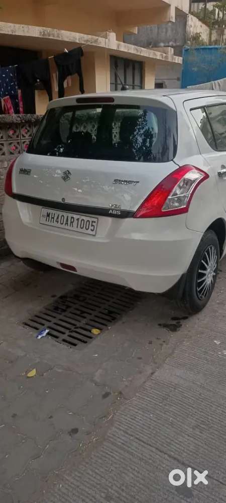 Maruti Suzuki Swift 2015 Diesel 130000 Km Driven