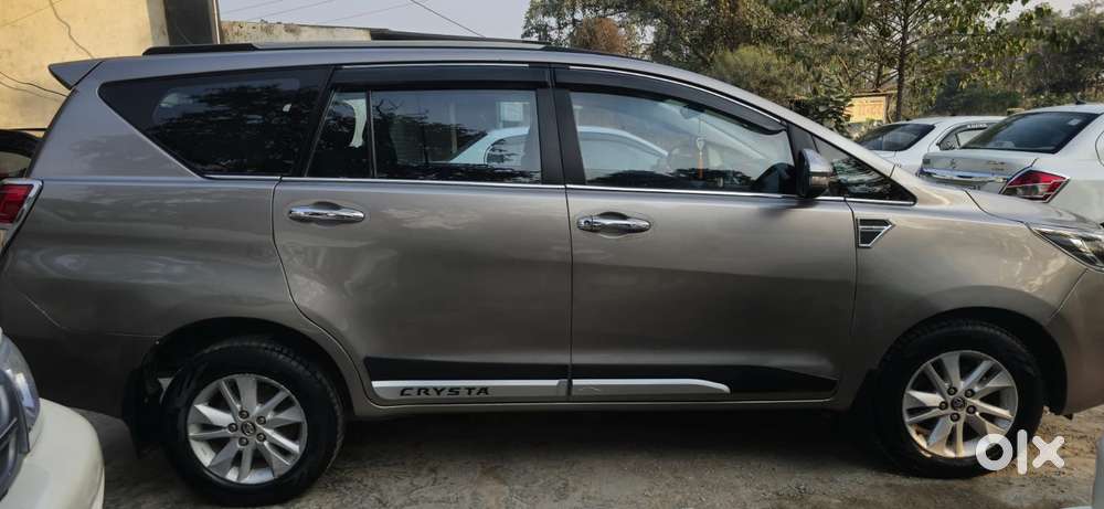Toyota Innova Crysta 2.4 Gx Mt 8s, 2016, Diesel
