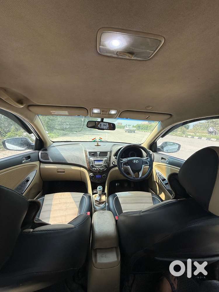 Hyundai Fluidic Verna 2012