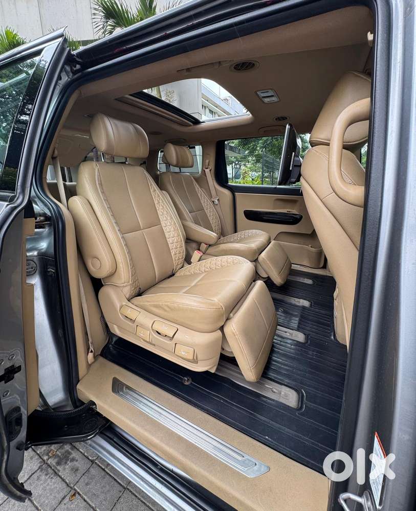 Kia Carnival Limousine Plus 7 Str, 2022, Diesel