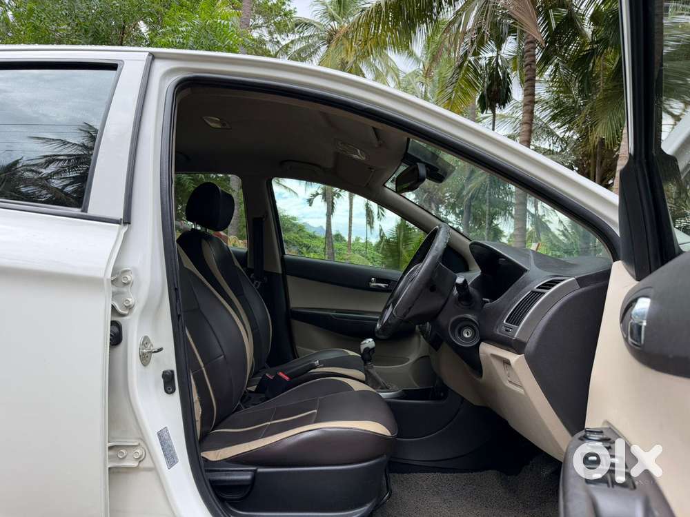 Hyundai I20 Sportz Option 1.4 Crdi, 2012, Diesel