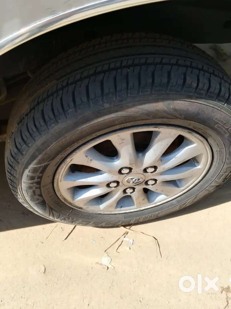 Toyota Innova Hycross 2009 Hybrid