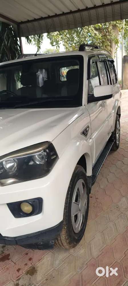 Mahindra Scorpio 2018 Diesel 88000 Km Driven, Very Good Condition