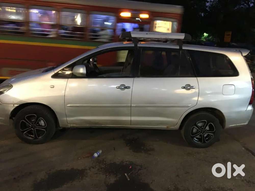 Toyota Innova 2005 Petrol 25801 Km Driven