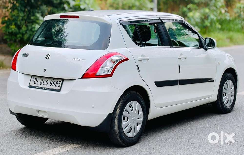 Maruti Suzuki Swift Lxi Optional-o, 2017, Cng & Hybrids