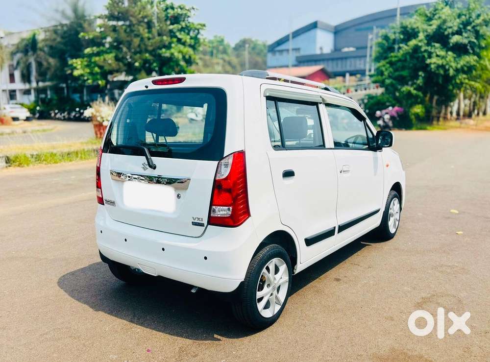 Maruti Suzuki Wagon R 1.0 Vxi Amt, 2017, Petrol