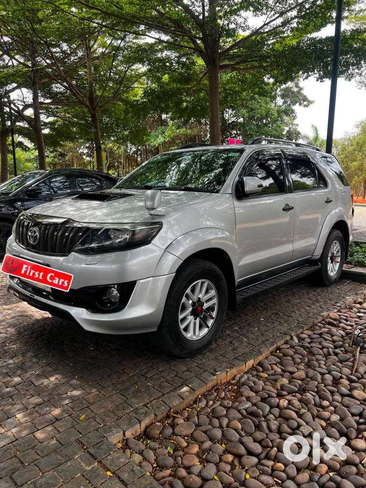 Toyota Fortuner 3.0 4x4 Manual, 2012, Diesel
