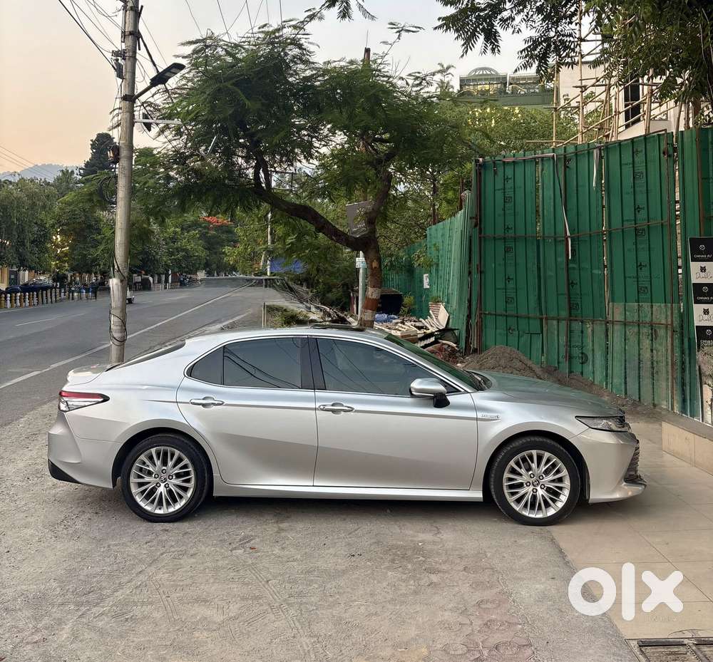 Toyota Camry Hybrid, 2020, Petrol