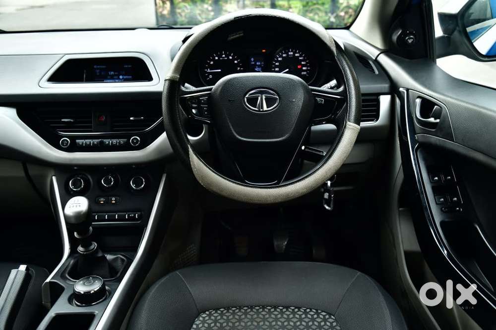 Tata Nexon 1.2 Revotron Xm (s), 2018, Petrol