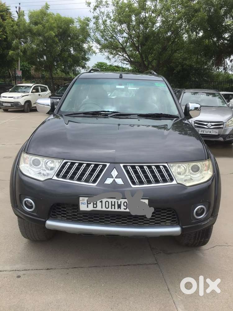 Mitsubishi Pajero Sport 2012