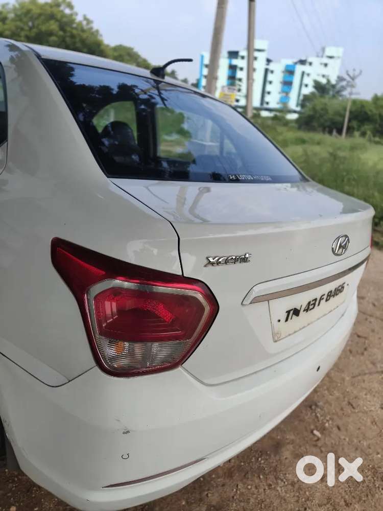 Hyundai Xcent 2016
