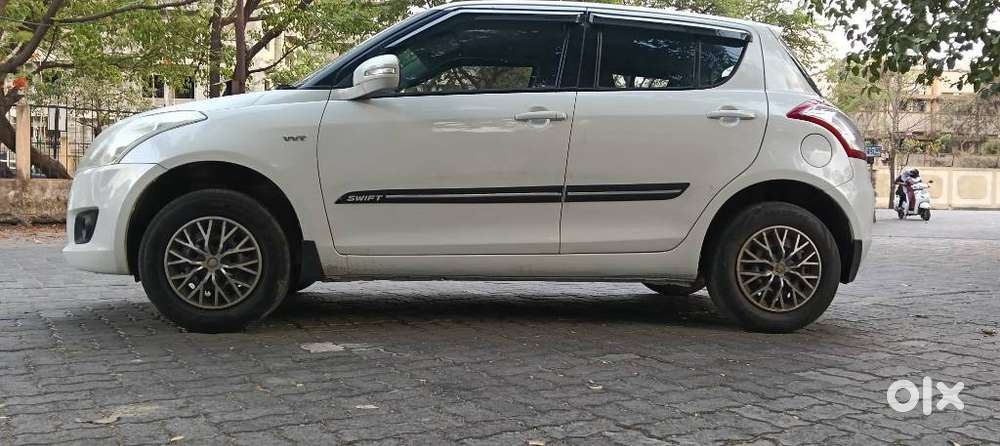 Maruti Suzuki Swift Vxi + Manual, 2014, Petrol