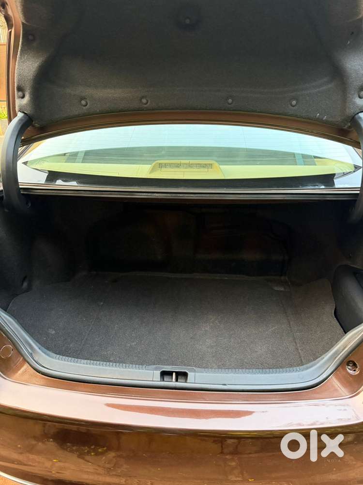 Toyota Camry Hybrid, 2016, Petrol