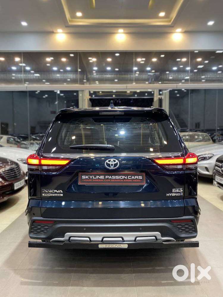 Toyota Innova Hycross 2.0 Zx Hybrid 7 Str, 2024, Petrol