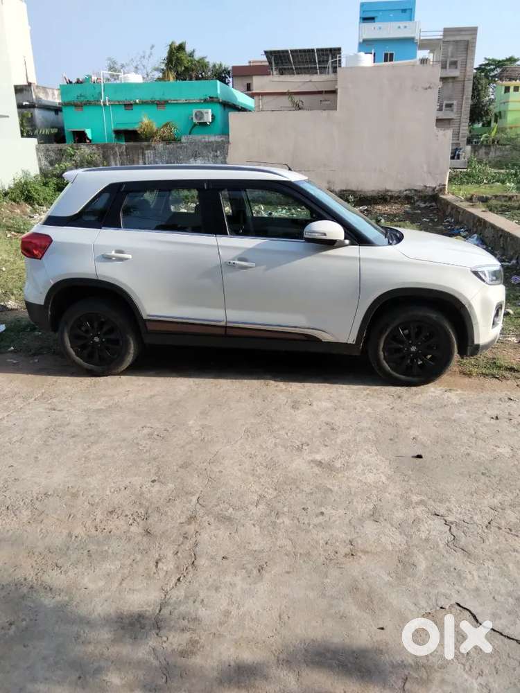 Maruti Suzuki Brezza Zxi 2022 Petrol 18600 Km Driven