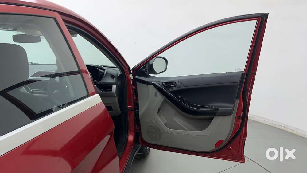 Tata Nexon 1.2 Revotron Xm, 2018, Petrol