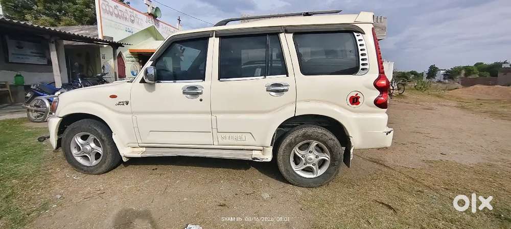 Scorpio M Hawak 2010