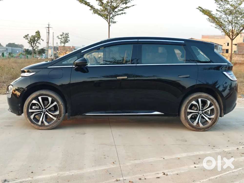 Mg Windsor Ev Essence Pro 52.9kw (2025) Electric 25,000km Driven