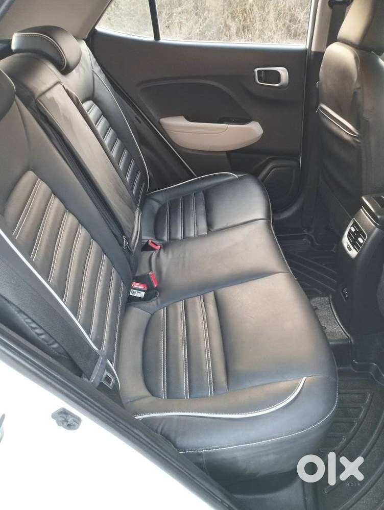 Hyundai Venue 1.0 Sx (o) Turbo Dct, 2023, Petrol