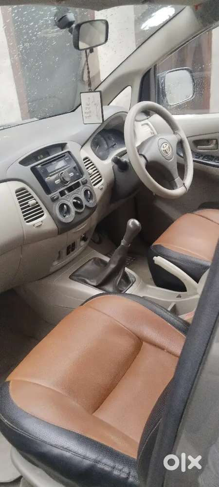 Toyota Innova 2010 Diesel 180000 Km Driven