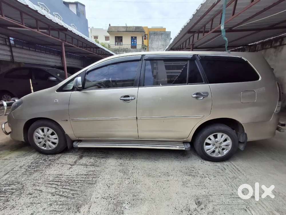 Toyota Innova Vx 7-seater 2010