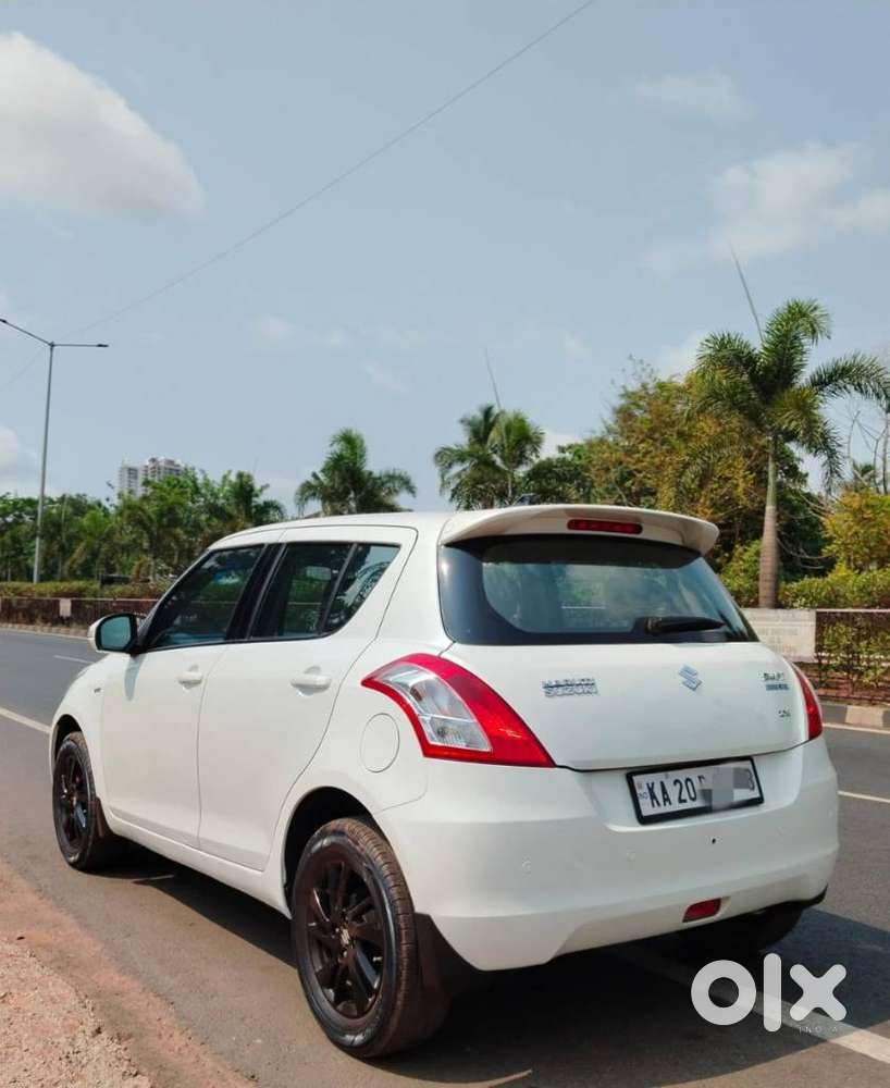 Maruti Suzuki Swift Vvt Zxi, 2012, Petrol