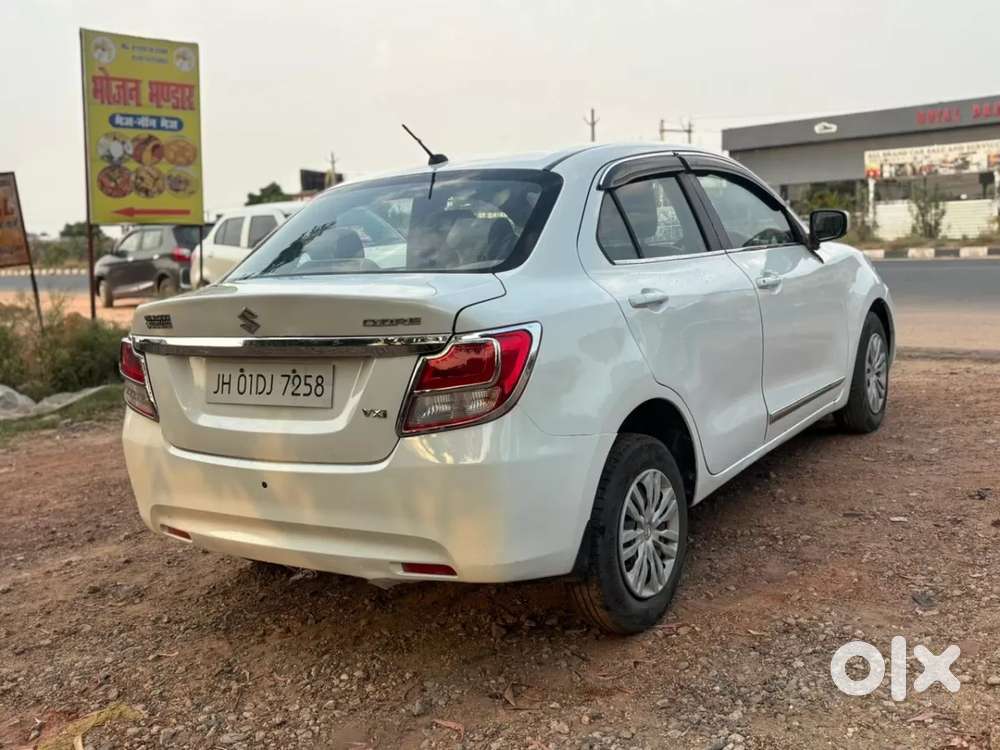 Maruti Suzuki Dzire 1.2 Vxi, 2019, Petrol