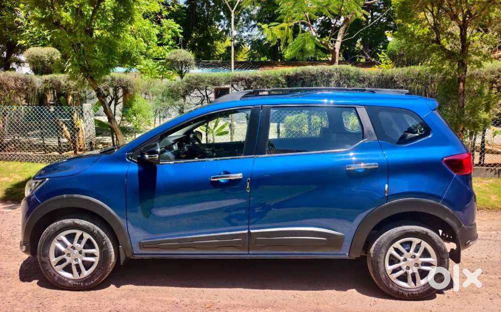 Renault Triber Rxt, 2023, Petrol