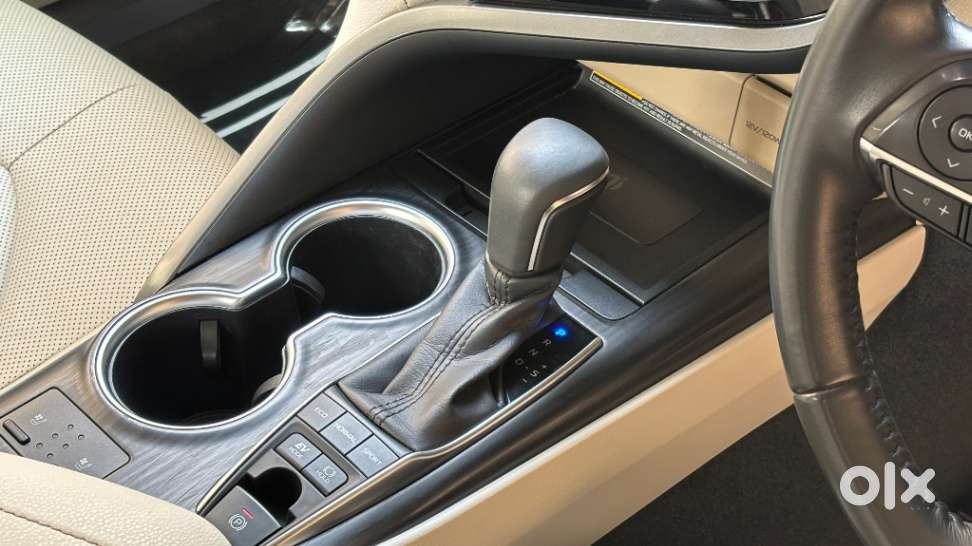 Toyota Camry 2.5 Hybrid, 2023, Petrol